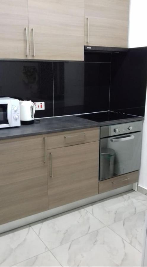 Great Views Apartment. Limassol Ngoại thất bức ảnh